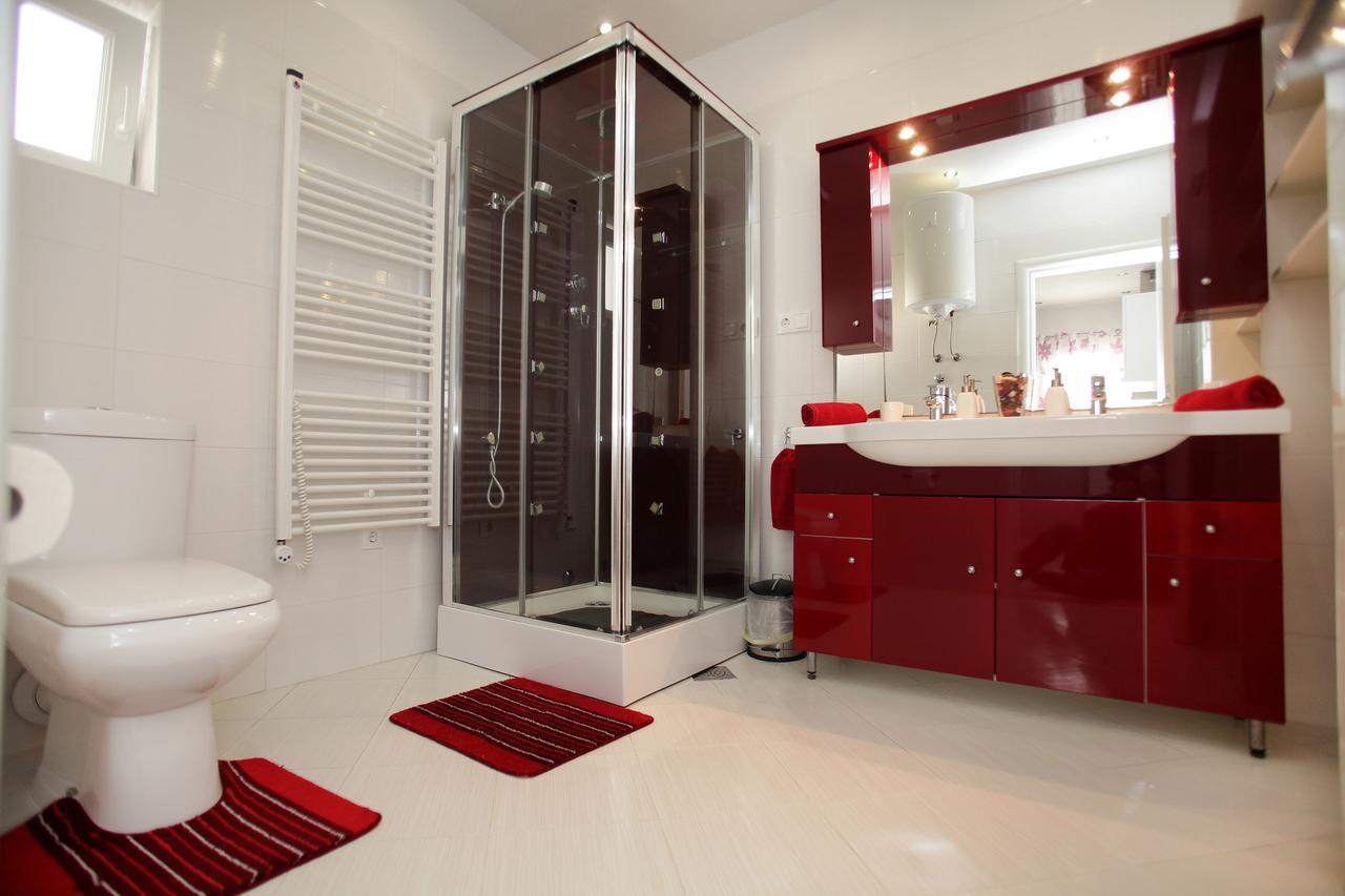 Gem Of The Sea Luxury Beach Apartment With Brand New Heating Infinity Pool Traù Esterno foto