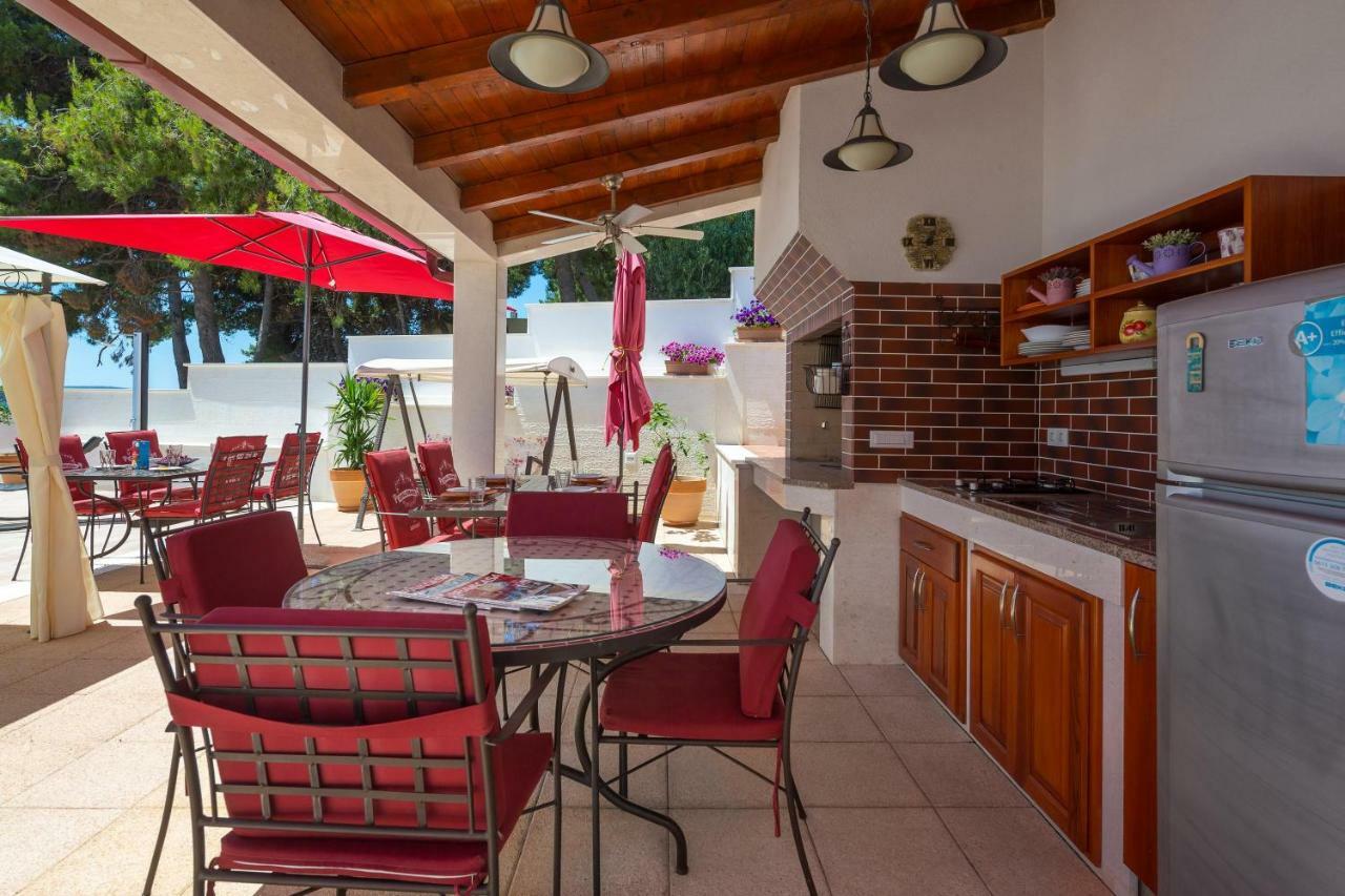 Gem Of The Sea Luxury Beach Apartment With Brand New Heating Infinity Pool Traù Esterno foto