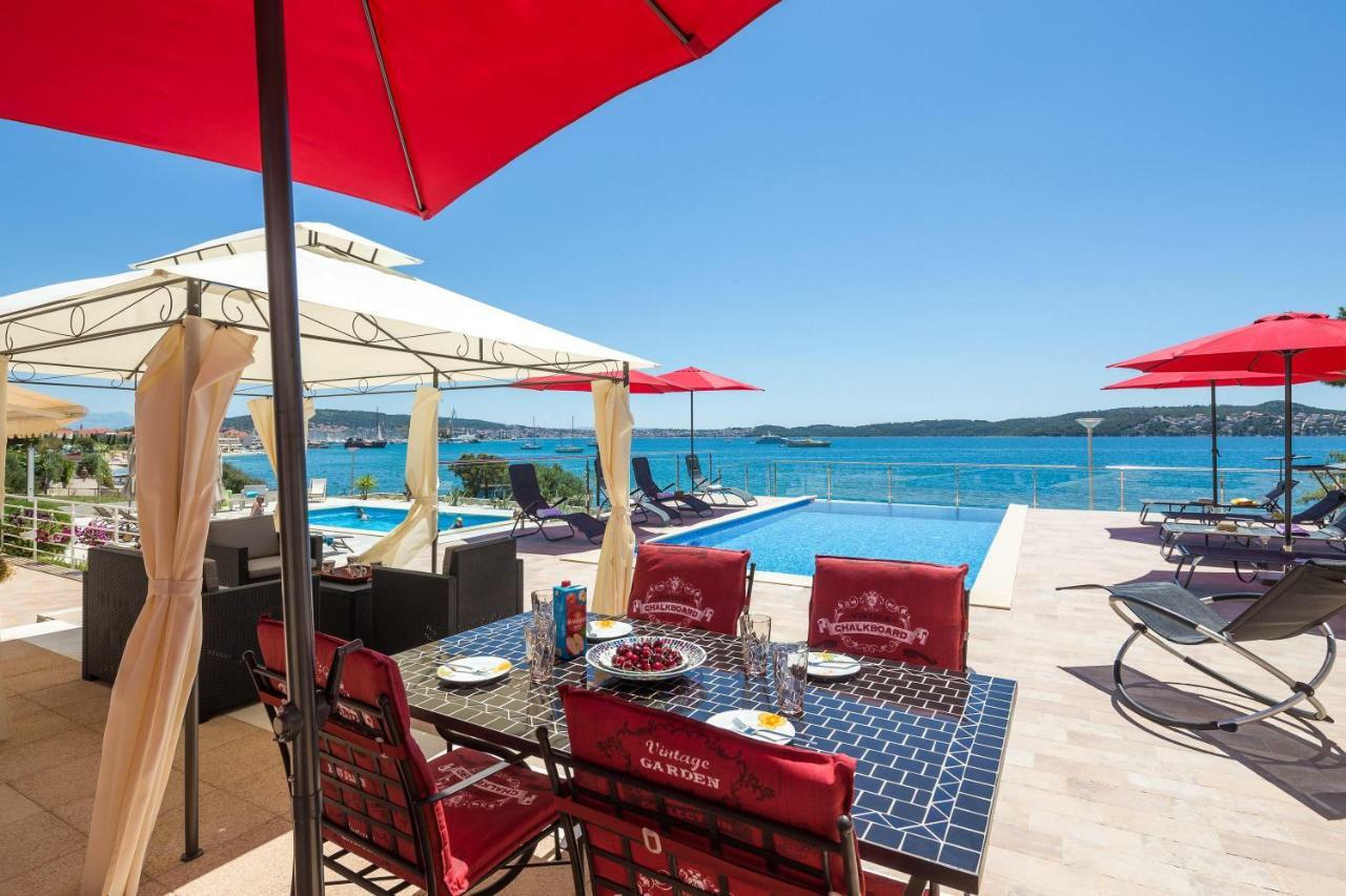 Gem Of The Sea Luxury Beach Apartment With Brand New Heating Infinity Pool Traù Esterno foto